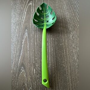 Jungle Spoon Monstera Leaf-Shaped Cooking Ladle